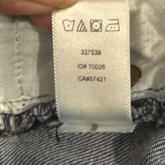 Ann Taylor Loft Womens Distressed Denim Bermuda Shorts Size 2 - Picture 6 of 7